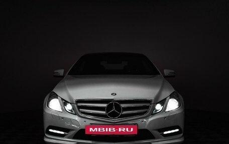Mercedes-Benz E-Класс, 2012 год, 1 890 000 рублей, 15 фотография