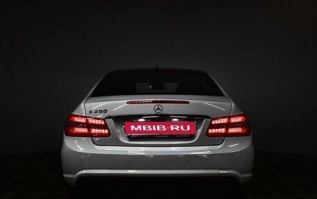 Mercedes-Benz E-Класс, 2012 год, 1 890 000 рублей, 17 фотография