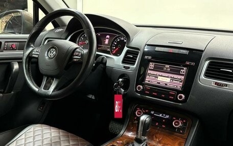 Volkswagen Touareg III, 2011 год, 1 772 000 рублей, 14 фотография