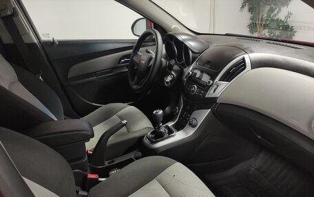 Chevrolet Cruze II, 2013 год, 810 000 рублей, 9 фотография