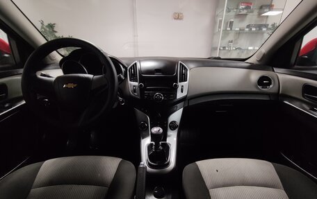 Chevrolet Cruze II, 2013 год, 810 000 рублей, 8 фотография