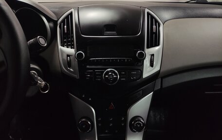 Chevrolet Cruze II, 2013 год, 810 000 рублей, 12 фотография