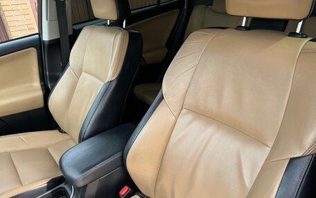 Toyota RAV4, 2019 год, 3 200 000 рублей, 17 фотография