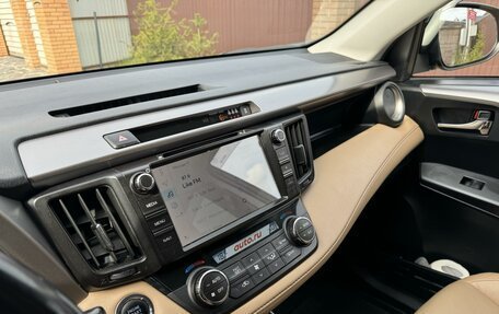 Toyota RAV4, 2019 год, 3 200 000 рублей, 20 фотография