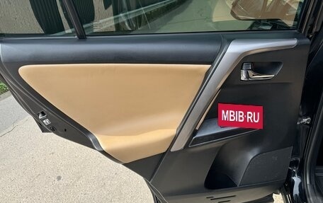 Toyota RAV4, 2019 год, 3 200 000 рублей, 16 фотография