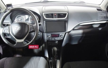 Suzuki Swift IV, 2011 год, 879 000 рублей, 15 фотография