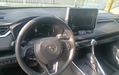 Toyota RAV4, 2020 год, 2 520 000 рублей, 8 фотография