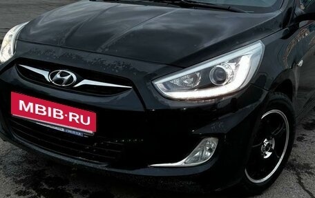 Hyundai Solaris II рестайлинг, 2013 год, 950 000 рублей, 4 фотография