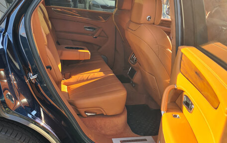 Bentley Bentayga I, 2019 год, 14 993 000 рублей, 7 фотография