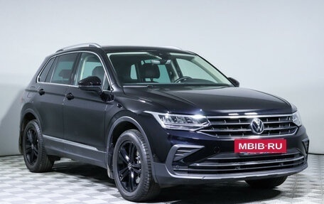 Volkswagen Tiguan II, 2021 год, 4 200 000 рублей, 3 фотография