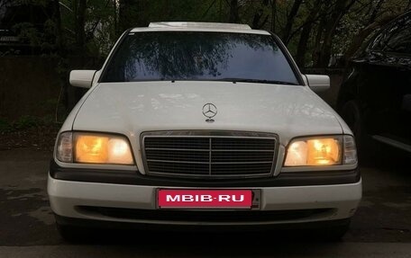 Mercedes-Benz C-Класс, 1996 год, 330 000 рублей, 2 фотография