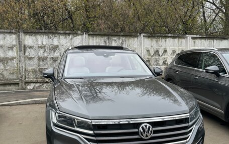 Volkswagen Touareg III, 2019 год, 5 600 000 рублей, 16 фотография