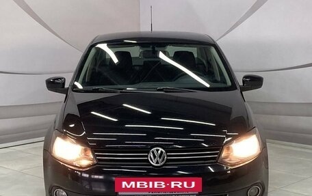 Volkswagen Polo VI (EU Market), 2011 год, 818 000 рублей, 2 фотография