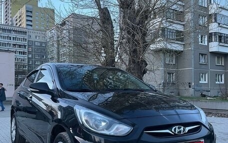 Hyundai Solaris II рестайлинг, 2012 год, 870 000 рублей, 8 фотография