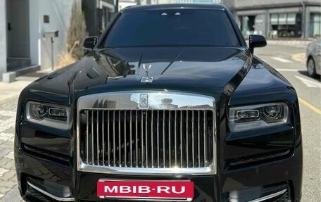 Rolls-Royce Cullinan, 2020 год, 30 000 000 рублей, 4 фотография