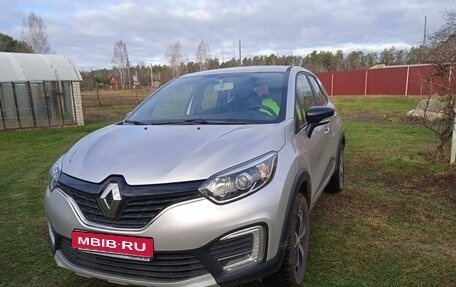 Renault Kaptur I рестайлинг, 2019 год, 1 800 000 рублей, 7 фотография