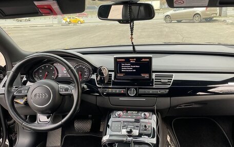 Audi A8, 2012 год, 2 150 000 рублей, 11 фотография