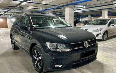 Volkswagen Tiguan II, 2019 год, 2 498 000 рублей, 1 фотография