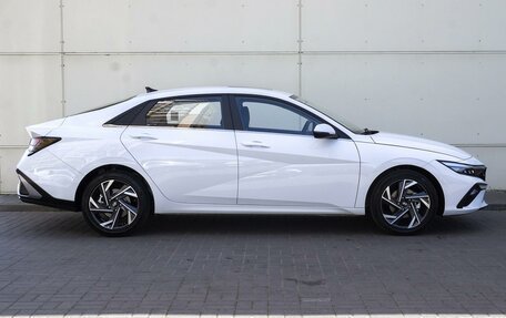 Hyundai Elantra, 2023 год, 2 355 000 рублей, 5 фотография