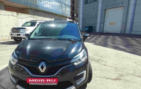 Renault Kaptur I рестайлинг, 2018 год, 1 840 000 рублей, 5 фотография