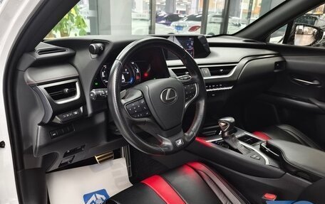 Lexus UX I, 2020 год, 3 461 000 рублей, 8 фотография