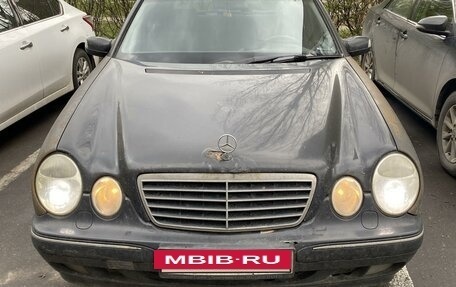 Mercedes-Benz E-Класс, 1999 год, 420 000 рублей, 6 фотография