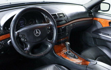 Mercedes-Benz E-Класс, 2006 год, 850 000 рублей, 14 фотография