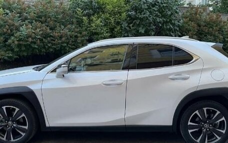 Lexus UX I, 2019 год, 3 400 000 рублей, 3 фотография