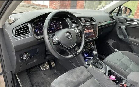 Volkswagen Tiguan II, 2019 год, 3 250 000 рублей, 6 фотография