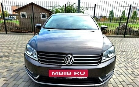 Volkswagen Passat B7, 2012 год, 1 430 000 рублей, 13 фотография