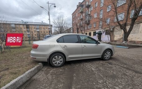 Volkswagen Jetta VI, 2011 год, 790 000 рублей, 4 фотография
