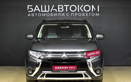 Mitsubishi Outlander III рестайлинг 3, 2022 год, 2 730 000 рублей, 3 фотография