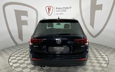 Volkswagen Tiguan II, 2019 год, 3 200 000 рублей, 3 фотография