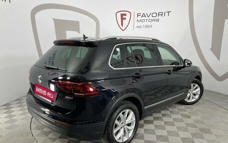 Volkswagen Tiguan II, 2019 год, 3 200 000 рублей, 6 фотография