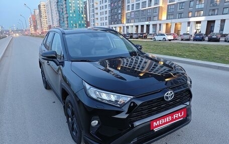 Toyota RAV4, 2021 год, 3 799 000 рублей, 7 фотография