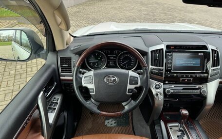 Toyota Land Cruiser 200, 2014 год, 4 750 000 рублей, 16 фотография