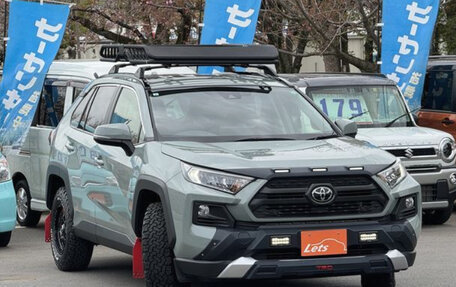 Toyota RAV4, 2021 год, 2 190 000 рублей, 7 фотография
