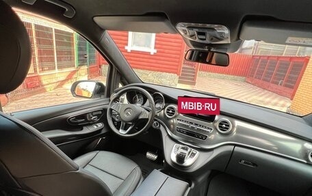 Mercedes-Benz V-Класс, 2018 год, 5 900 000 рублей, 15 фотография