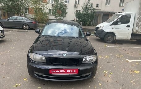 BMW 1 серия, 2011 год, 890 000 рублей, 2 фотография