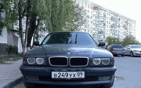 BMW 7 серия, 1996 год, 525 000 рублей, 1 фотография