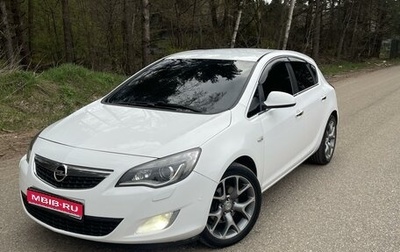 Opel Astra J, 2011 год, 875 000 рублей, 1 фотография