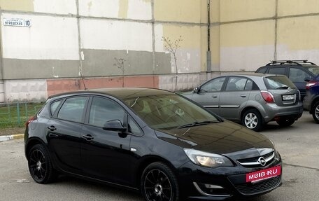Opel Astra J, 2013 год, 820 000 рублей, 4 фотография