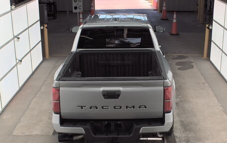 Toyota Tacoma, 2024 год, 8 240 000 рублей, 6 фотография