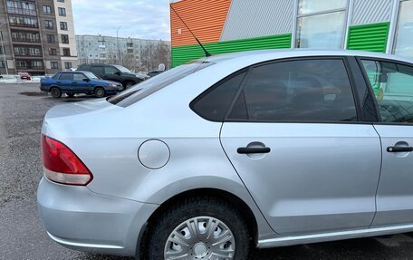 Volkswagen Polo VI (EU Market), 2011 год, 590 000 рублей, 3 фотография
