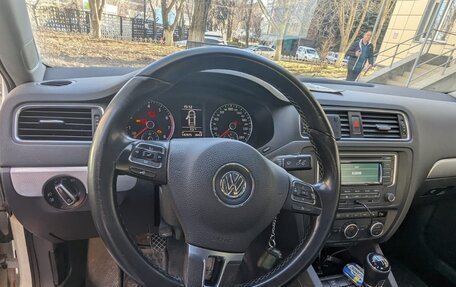 Volkswagen Jetta VI, 2013 год, 1 250 000 рублей, 7 фотография