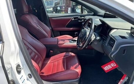 Lexus RX IV рестайлинг, 2017 год, 2 820 000 рублей, 4 фотография