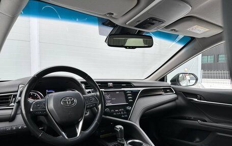 Toyota Camry, 2018 год, 3 100 000 рублей, 15 фотография
