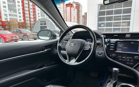 Toyota Camry, 2018 год, 3 100 000 рублей, 24 фотография