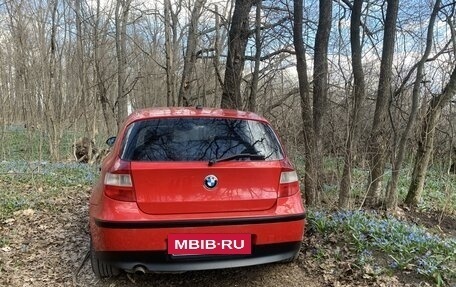 BMW 1 серия, 2005 год, 700 000 рублей, 15 фотография