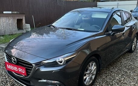 Mazda 3, 2017 год, 2 200 000 рублей, 2 фотография
